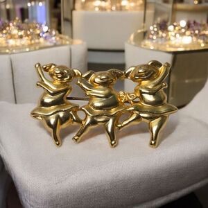 Dance Pig Brooch Gold Tone 3 Pigs Brooch Pin